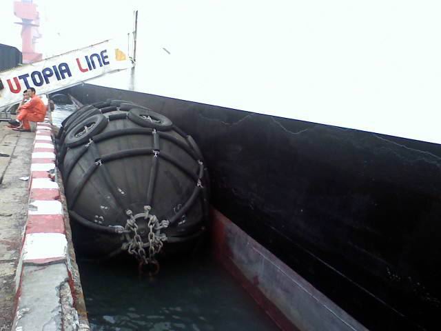 marine pneumatic rubber fenders used for dock and boat ship